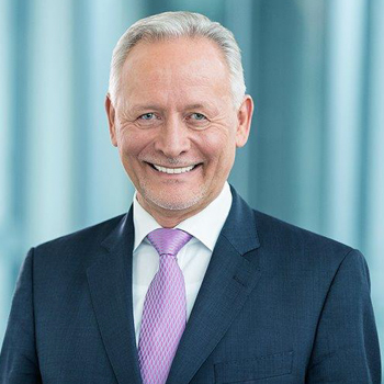 200_171005_HL_pic_1_Wolfgang_Grenke_q